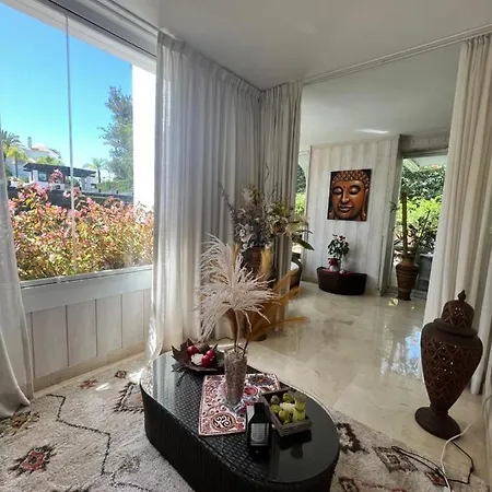Luxury And Relax In Apartment
